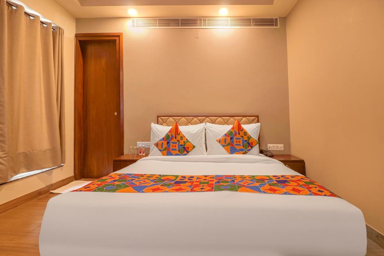 Fabhotel Prime Shanit Delhi  Exterior photo