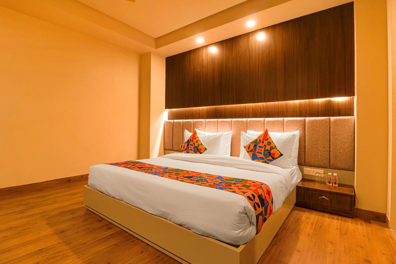 Fabhotel Prime Shanit Delhi  Exterior photo